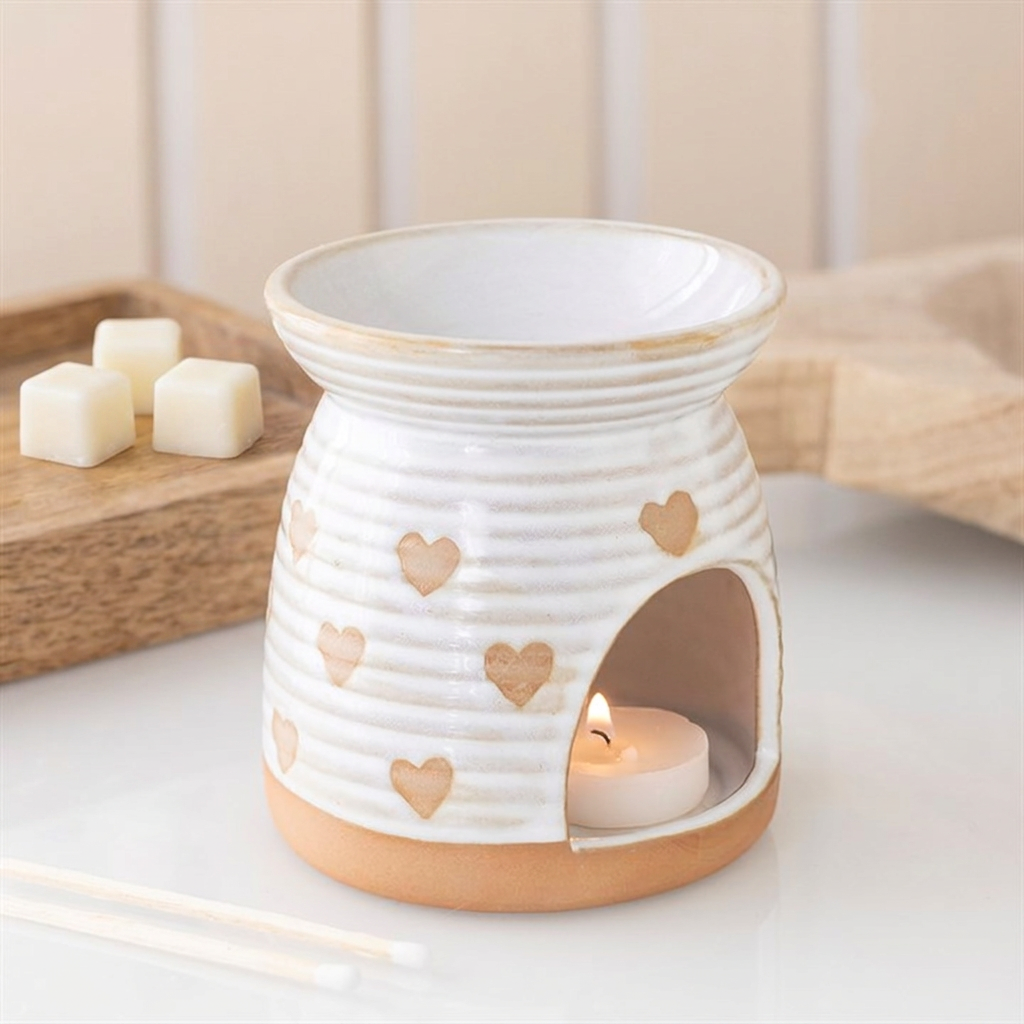 Λευκός μελτήρας με καρδιές και wax melts
